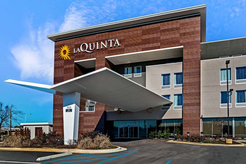 La Quinta Inn & Suites by Wyndham Tuscaloosa University - featured photo