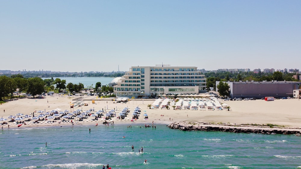 Malibu Hotel — hotel in Mangalia