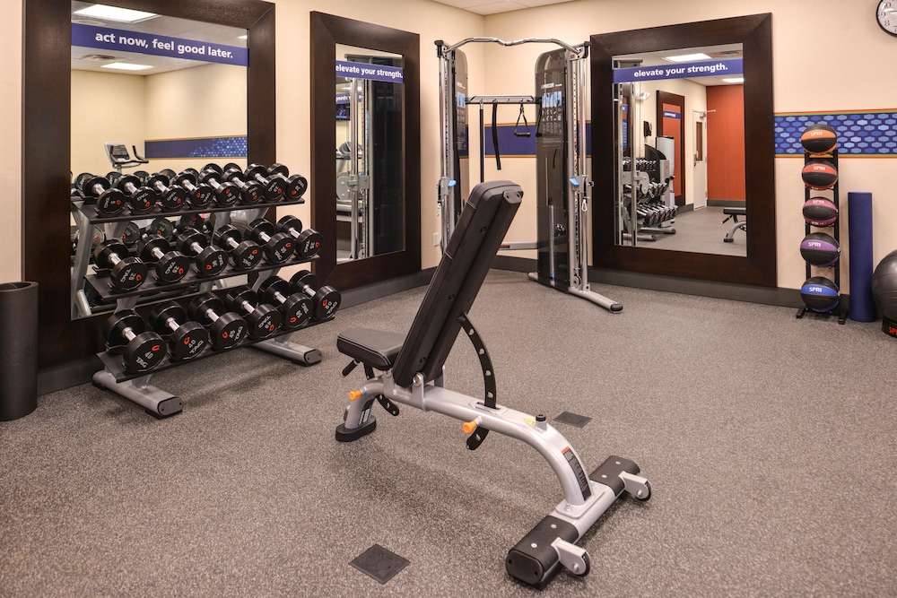 Hampton Inn & Suites St. Paul Oakdale Woodbury - photo 36