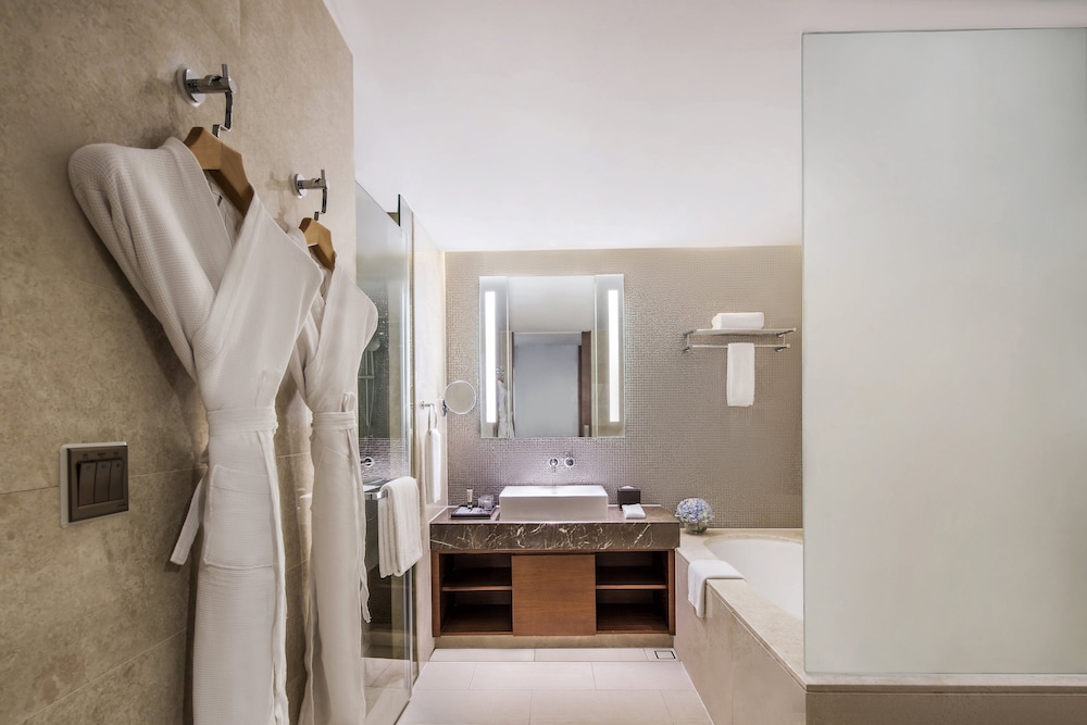 Ascott Raffles City Chengdu — 4-Star Luxury Hotel in Chengdu, People's Republic of China