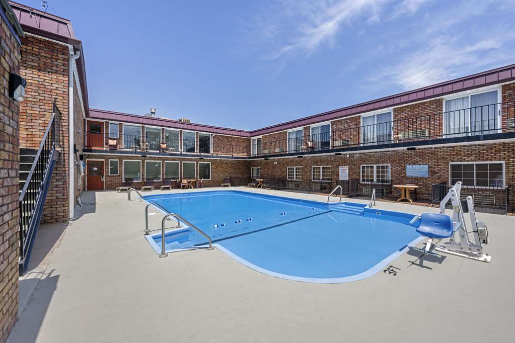 Quality Inn & Suites Lincoln South - photo 23