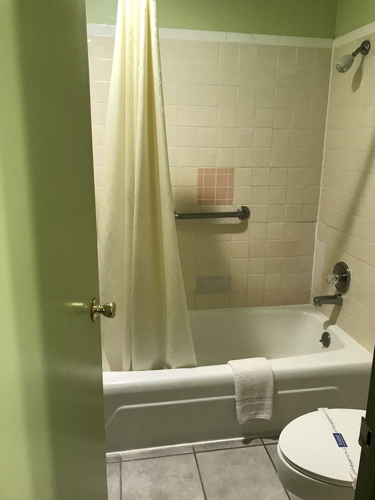Parkview Motel - photo 27