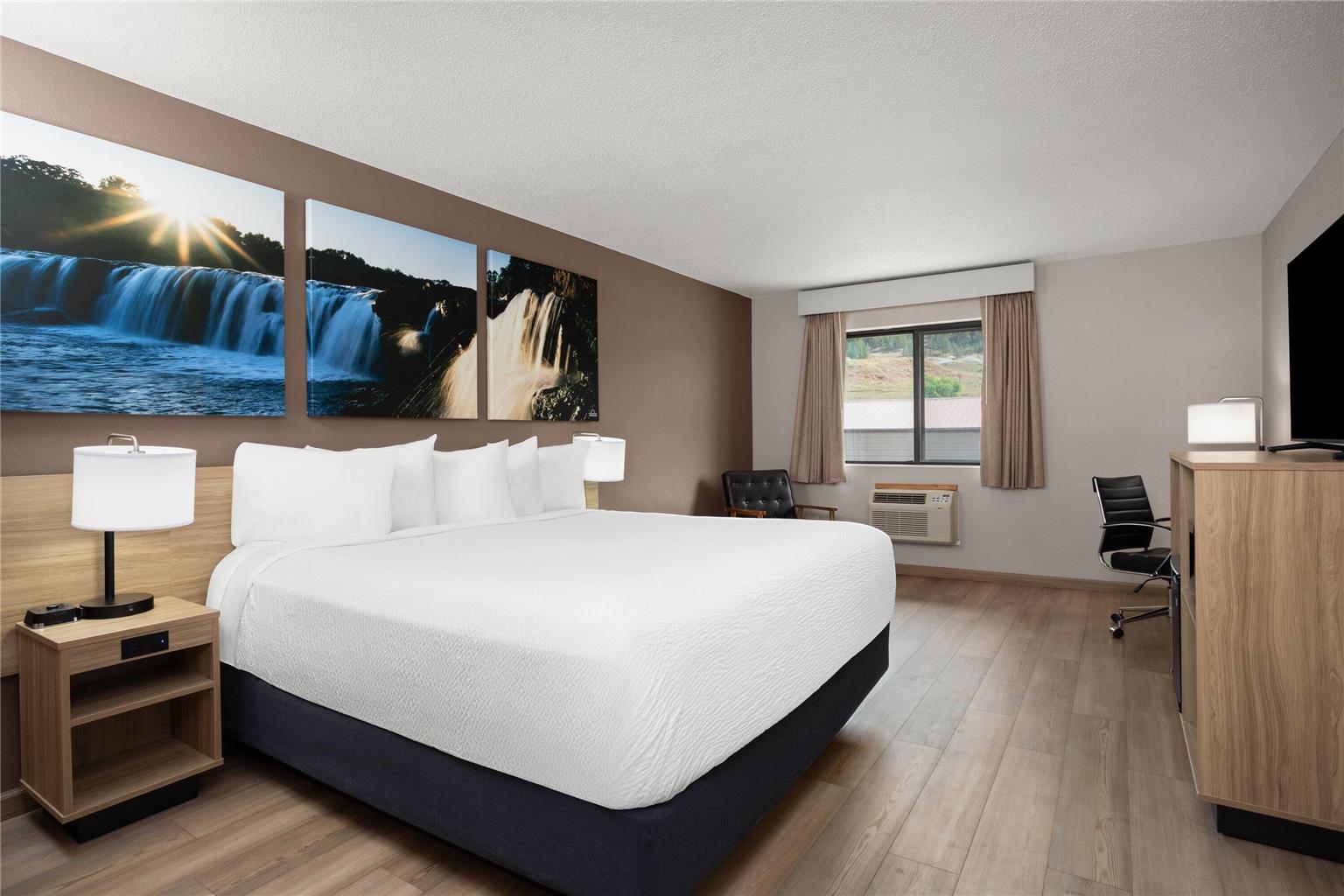 Days Inn by Wyndham Spearfish - photo 17