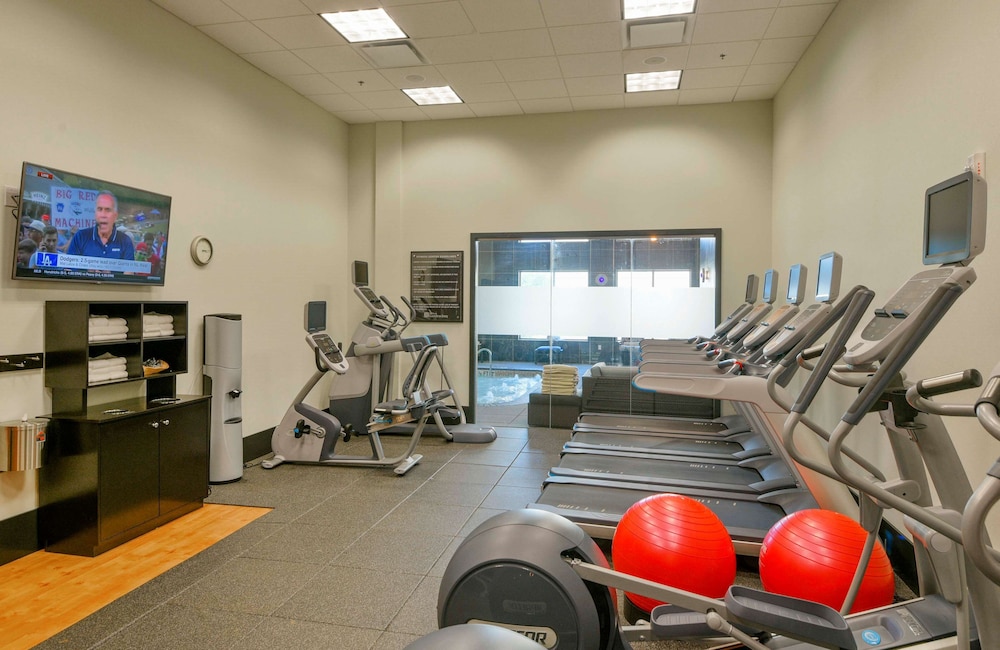 Hilton Garden Inn Raleigh Crabtree Valley - photo 37
