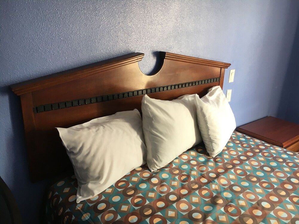 Ruby Motel - photo 8