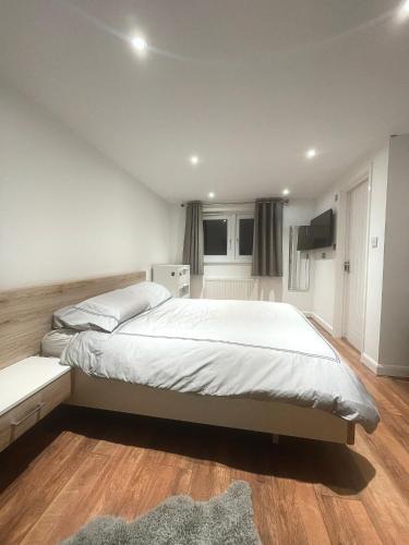 Spacious Private Room in Vibrant South London — hotel in Thornton Heath