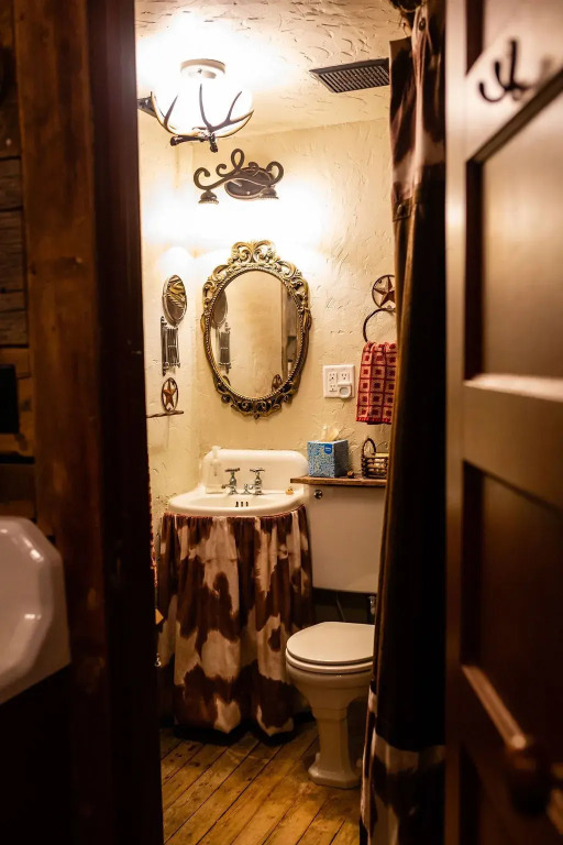 Courthouse Suites - photo 7