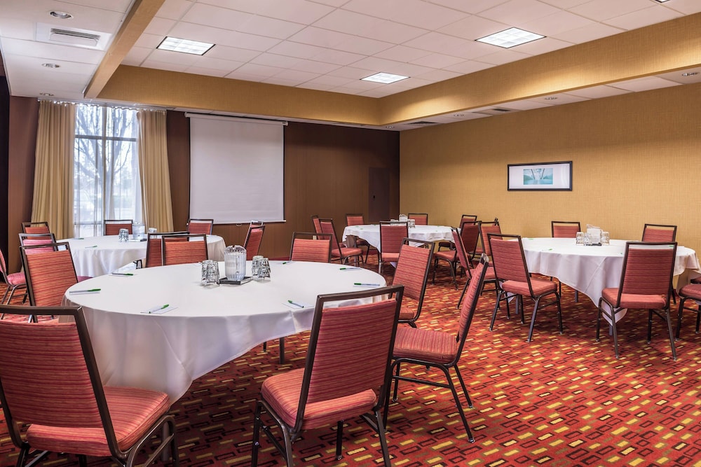 Courtyard by Marriott Sacramento Midtown - photo 33