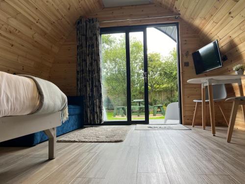 Benone Getaways — Limavady — photo 4