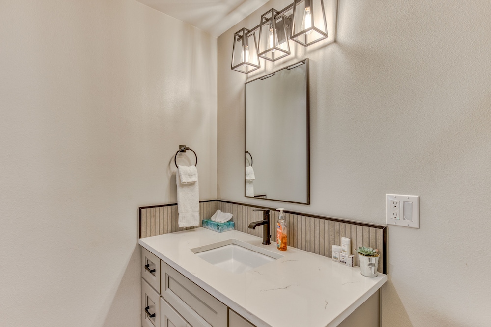 Sand & Sea Resort Condominiums - photo 914