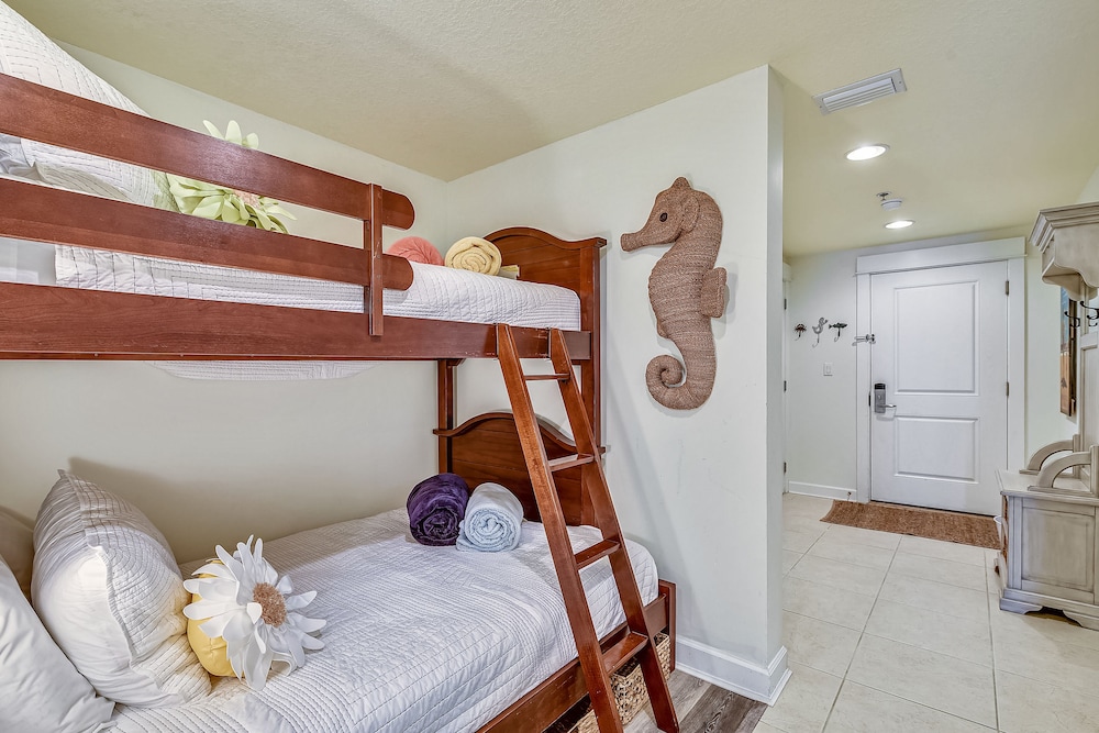 Grand Panama Beach Resort by Book That Condo - photo 12