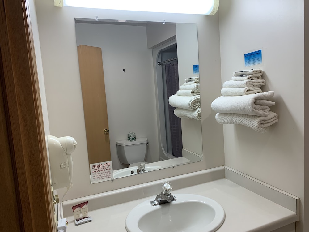 Lakeside Motor Inn - photo 26