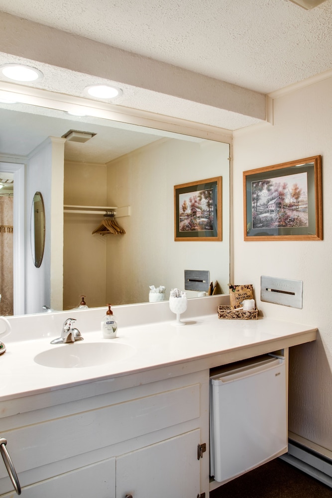 Cliff Dwellers Inn - photo 55