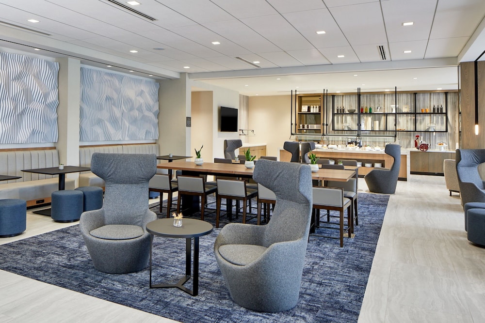AC Hotel by Marriott Orlando Lake Buena Vista - photo 16