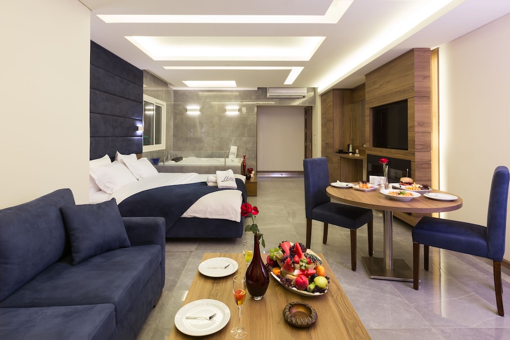 Ibiza hotel — hotel in Jounieh