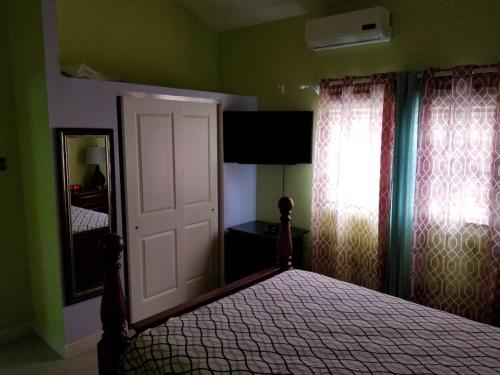 Nor Easter - carbon neutral hotel in Unknown City