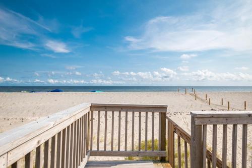 Beside the Sea by Oak Island Accommodations - photo 28