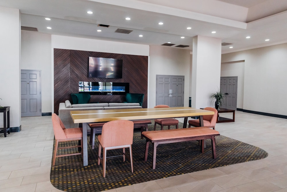 Holiday Inn Phoenix Mesa Chandler by IHG - photo 23