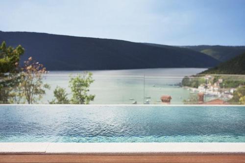 Villa Royal Blue — 4-Star Luxury Hotel in Rasa, Croatia
