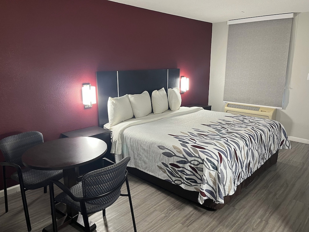 Days Inn by Wyndham Rockingham - photo 16