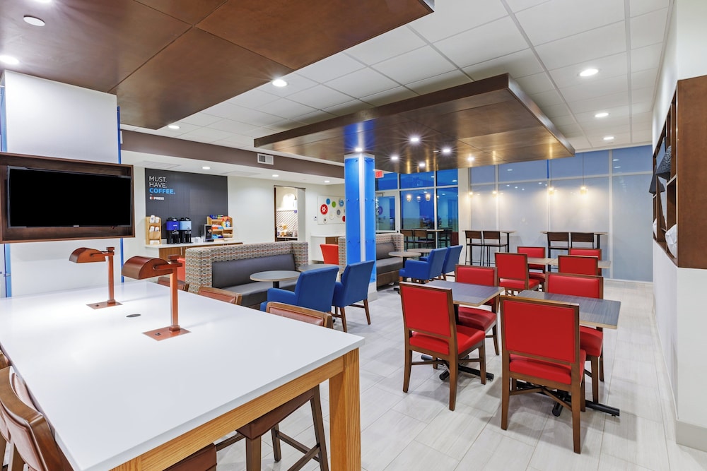 Holiday Inn Express & Suites Purcell by IHG - photo 25