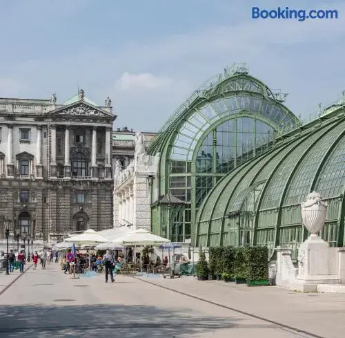 Mint@Naschmarkt Premium Apartments — 4-Star Luxury Hotel in Vienna, Austria