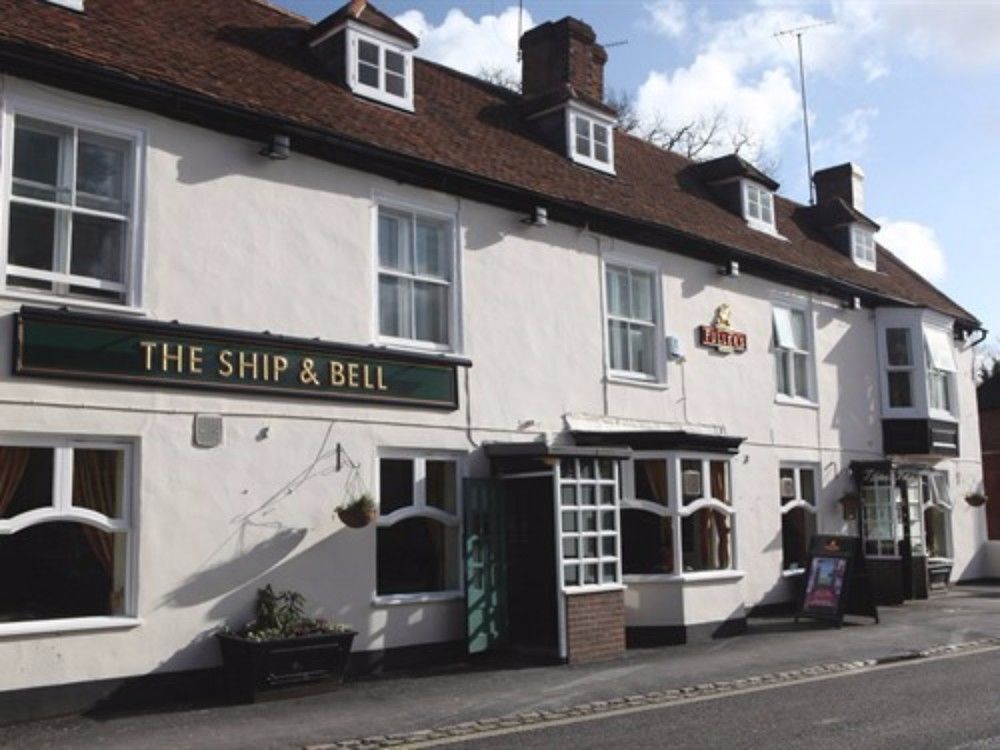 The Ship & Bell — hotel in Waterlooville
