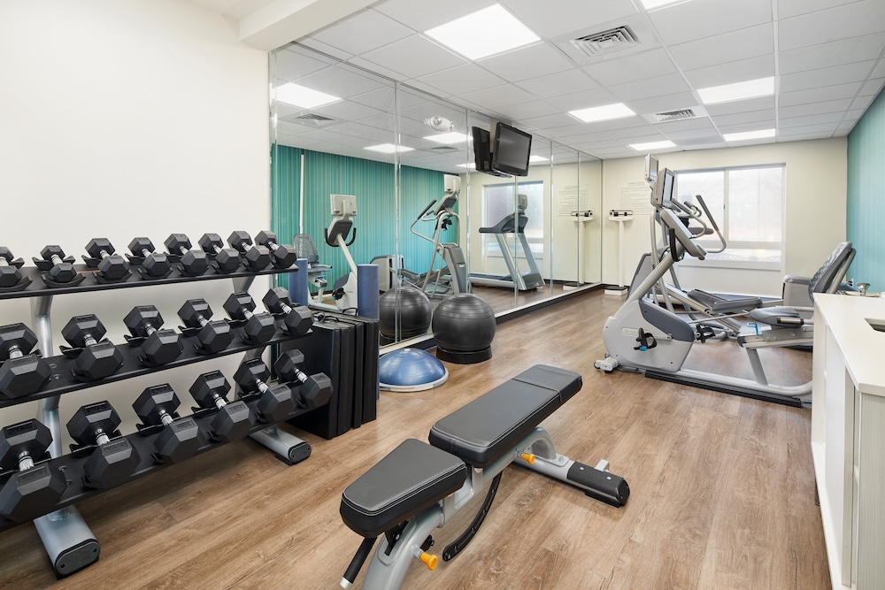 Holiday Inn Express Hotel & Suites Spartanburg North by IHG - photo 13