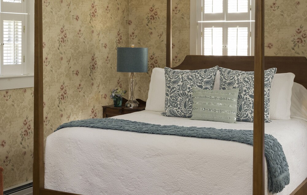Ashley Manor - photo 7
