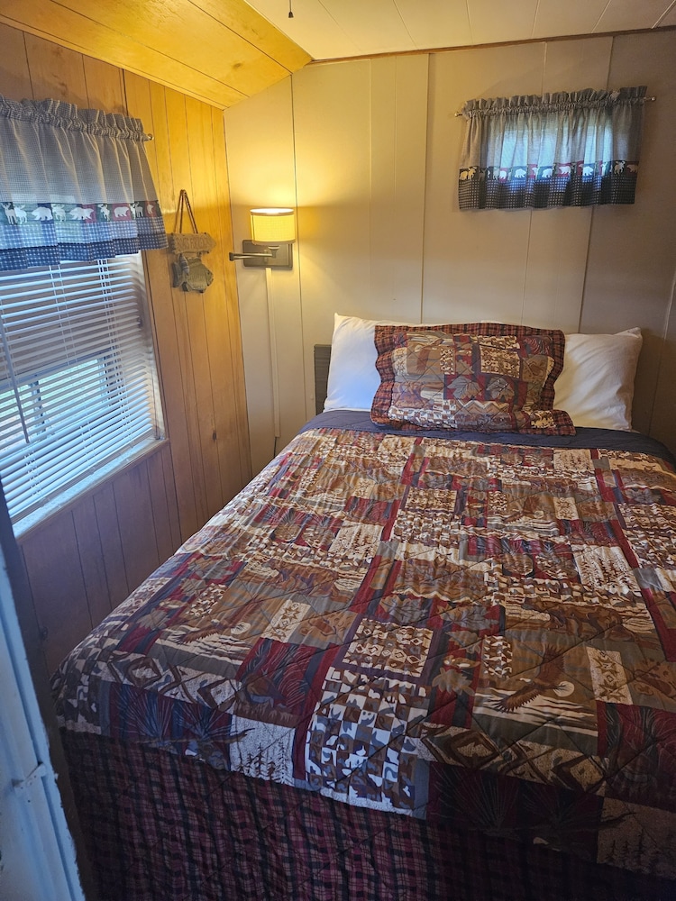 Lakeshore Motel Ice Lake - photo 2
