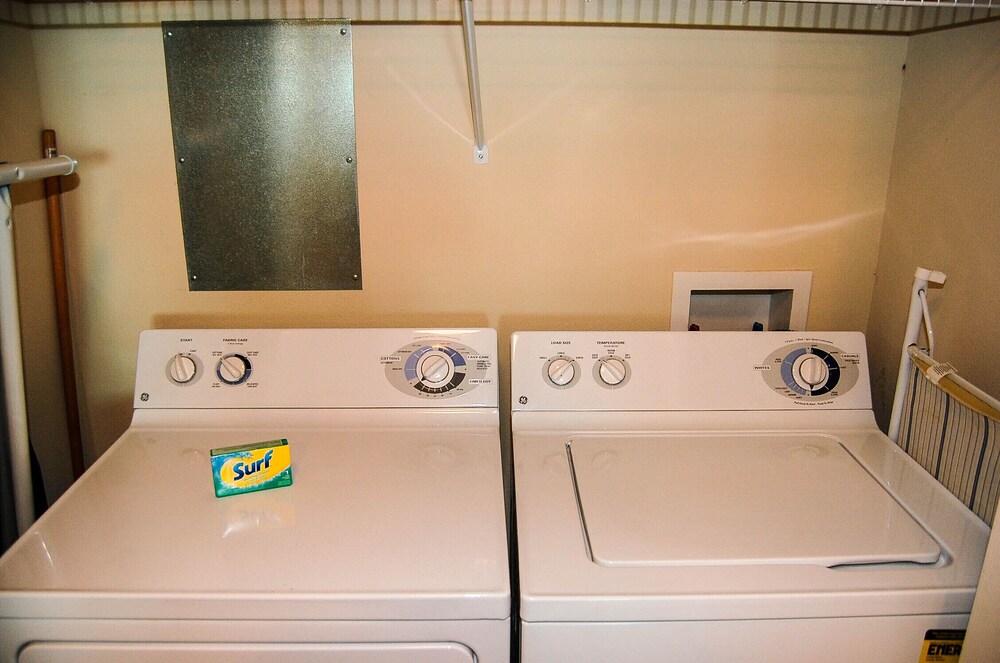 Legacy Towers Legacy II 502 Deluxe - photo 3