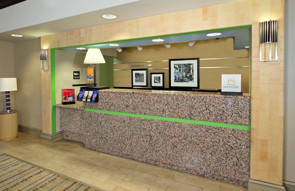 Hampton Inn Austin Airport Area South - photo 2