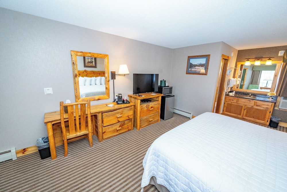 Hotel Estes - photo 28