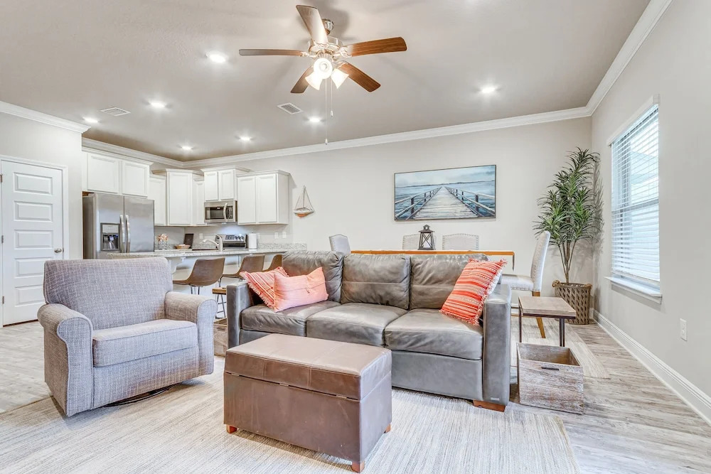 Pensacola Vacation Rental w Community Pool — 4-Star Luxury Hotel in Pensacola, United States