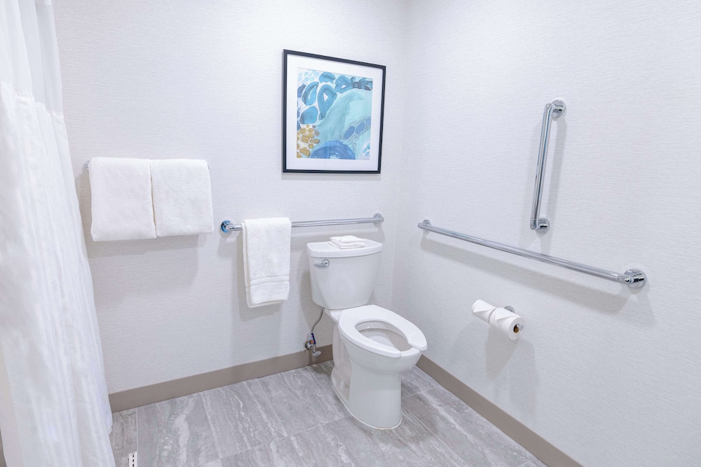 Hilton Garden Inn Lakewood - photo 45