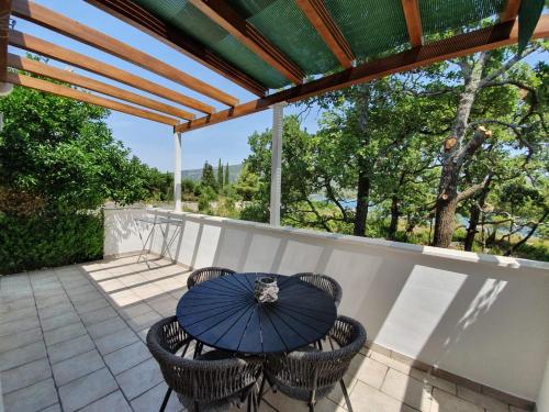 Blue apartment — 4-Star Luxury Hotel in Ston, Croatia