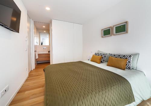 The Green Tiles Apartment incl Parking by Home Sweet Home Aveiro — 4-Star Luxury Hotel in Aveiro, Portugal