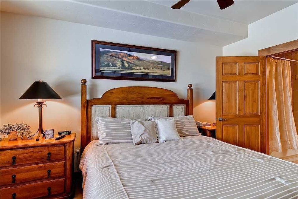 Tl2110 Perfect Mtn Getway Private Patio With Great Access to Multiple Pools Winter Specials — 4-Star Luxury Hotel in Steamboat Springs, United States