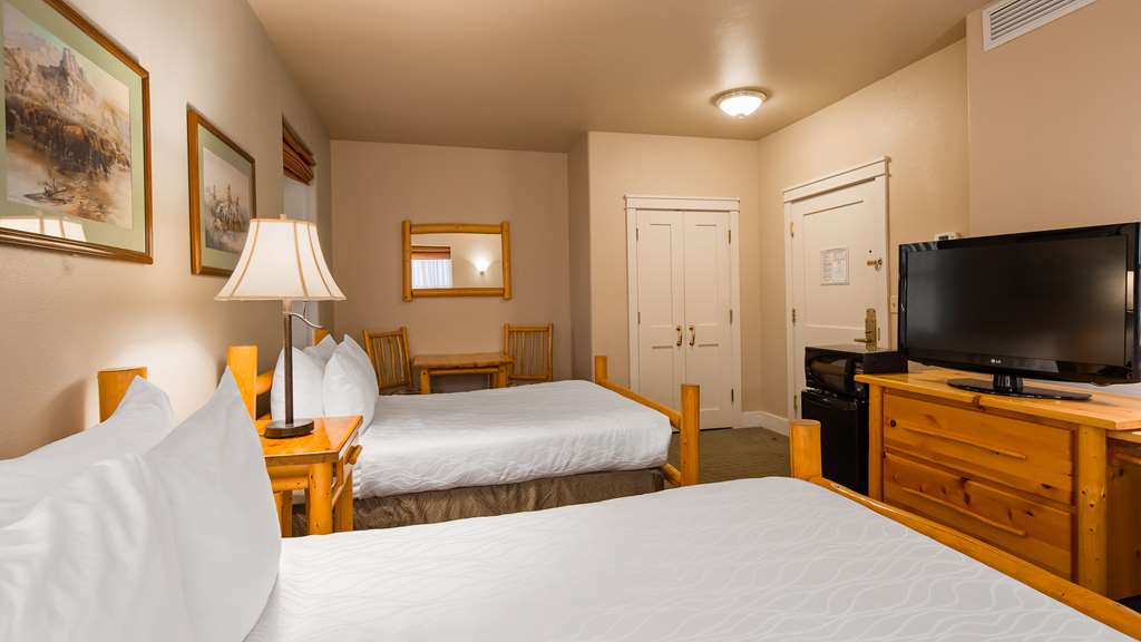 Best Western Plus Plaza Hotel - photo 17