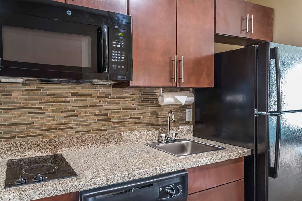 MainStay Suites Edinburg South - photo 23