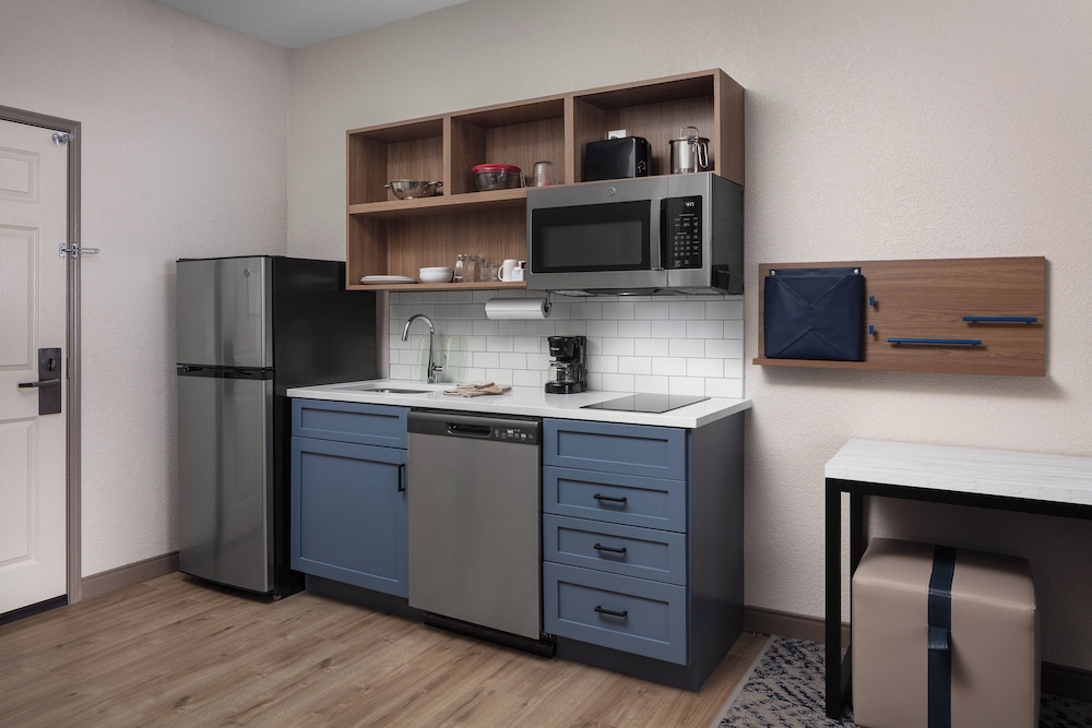 Candlewood Suites St Robert by IHG - photo 9