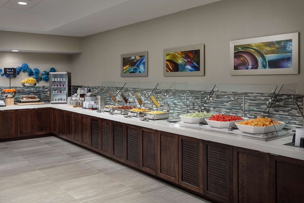 Embassy Suites by Hilton Orlando Lake Buena Vista Resort - photo 30