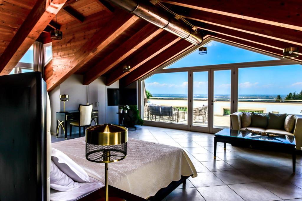 Altezza — hotel in La Morra