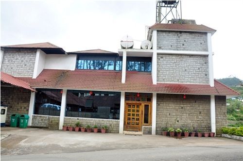 Emmel Dwellings - carbon neutral hotel in Munnar