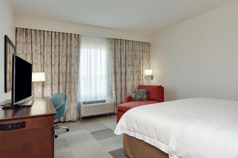 Hampton Inn & Suites Deland - photo 57
