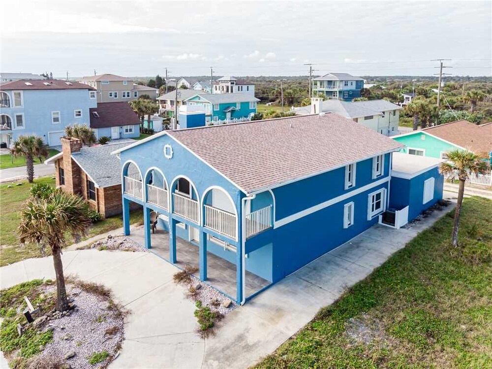 Island Retreat Upper B Ocean Front 2 Bedrooms Sleeps 6 - photo 18