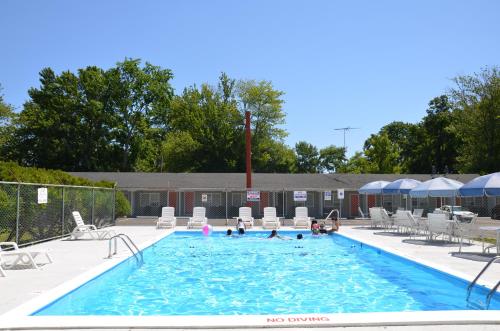 Beachway Motel - photo 8
