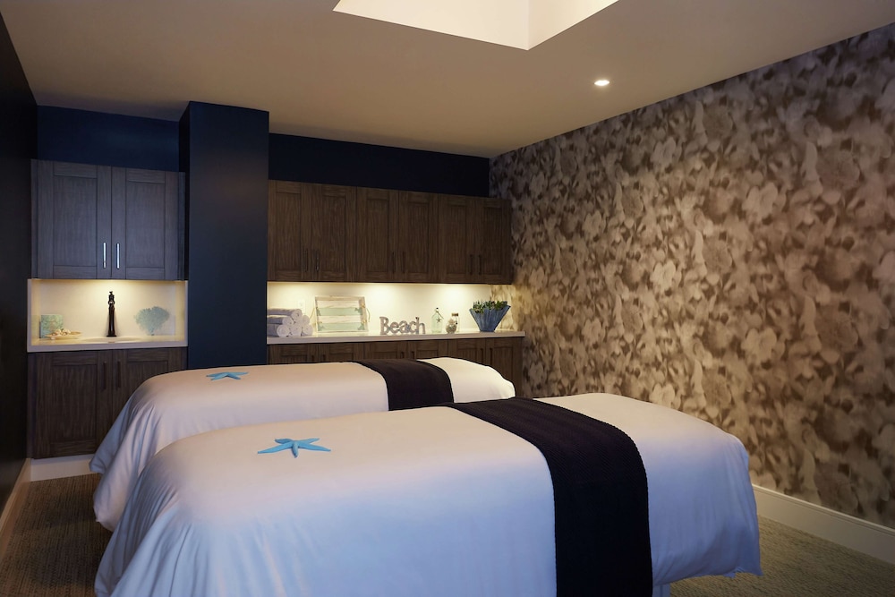 The Waterfront Beach Resort A Hilton Hotel - photo 158