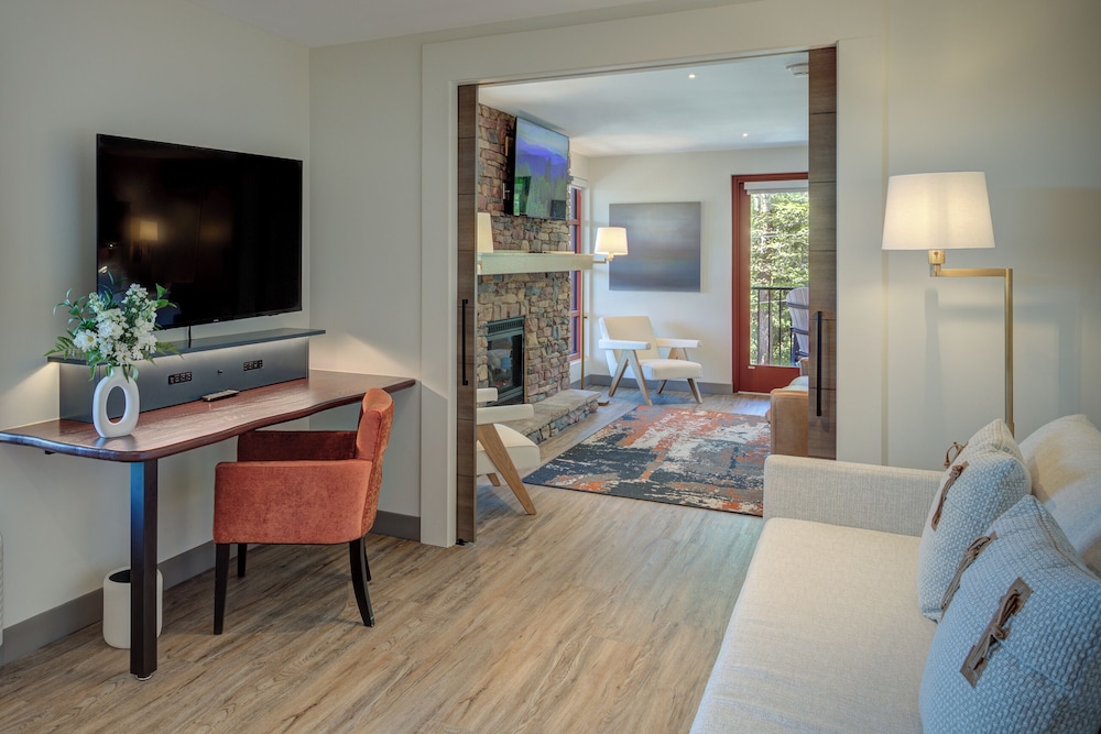 The Embers Hotel - photo 36