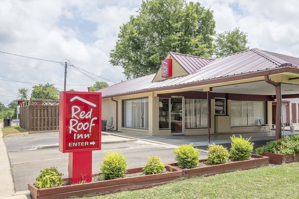 Red Roof Inn Starkville University — hotel in Starkville